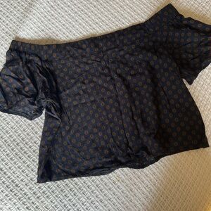 Temt off the shoulder crop top US size 6 (AUS size 10)